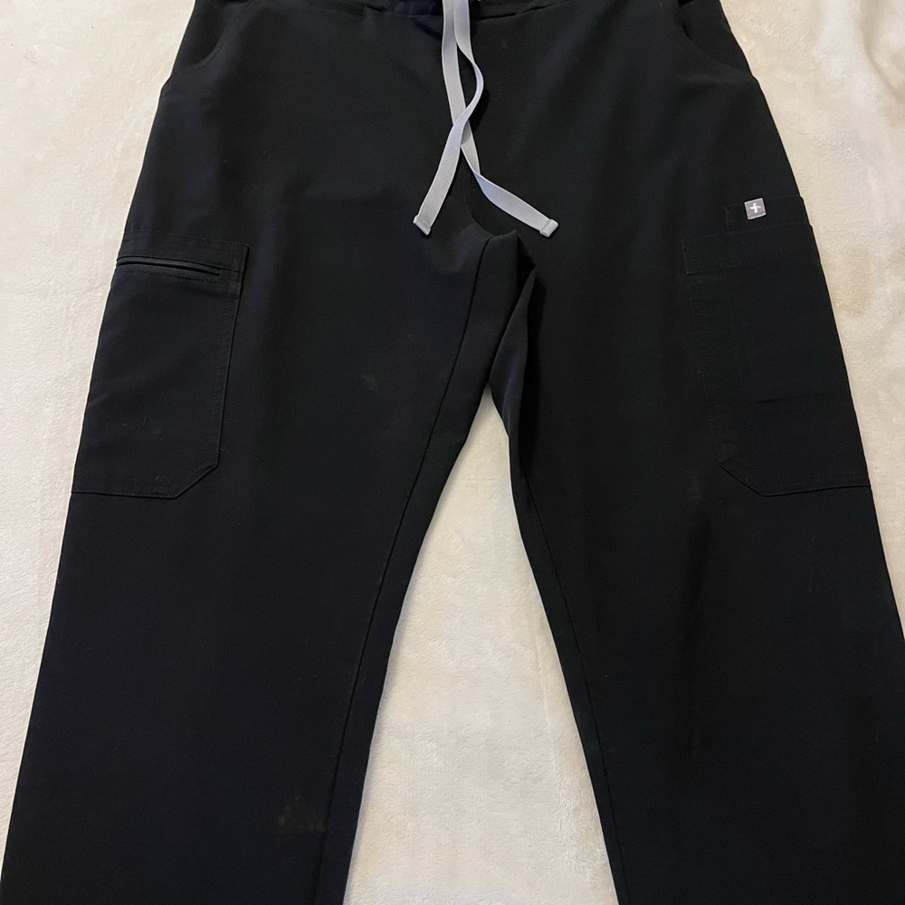 Figs YOLA scrub pants
